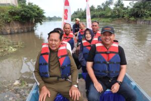 Rayakan Hari Jadi Kabupaten Muara Enim, Pj. Bupati ‘Njale Rambang’ di Ayek Enim