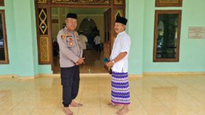 Kapolsek Jarai Polres Lahat Iptu Irsan Rumsi, S.E Giat Jumat Curhat