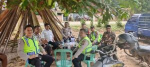 TNI-Polri Bersinergi PAM Gereja GPDI di Desa Marga Mulya Kikim Timur