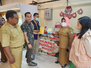 Subdit 1 indagsiDitreskrimsus Polda sumsel bersama pemerintah kota Palembang dan BPOM melakukan inspeksi mendadak ke supermarket