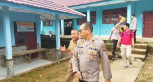 Kapolsek Kikim Barat Polres Lahat Polda Sumsel Sosialisasi ke SMA Negeri 1 Kikim Barat