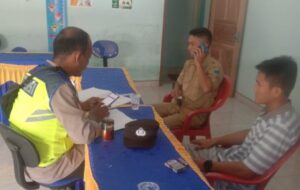 Bripka Guntari Sambang dan Silaturahmi di Desa Tanjung Raya