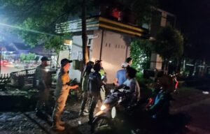 Tingkatkan Kenyamanan Masyarakat, Sat Pol PP Kabupaten Lahat Gelar Kegiatan Penegakan