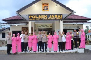 Kapolres Lahat Didampingi Ketua Bhayangkari Kunker Ke Polsek Tanjung Sakti, Polsek Jarai, dan Polsek Pajar Bulan