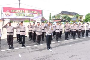 Kapolres Lahat Pimpin Upacara Bulanan