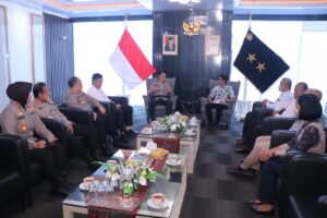 Kapolda Sumsel Diwakili Karo Ops Polda  Menerima audiensi Ketua Indonesian Youth Day RM Kritiadji dan rombongan