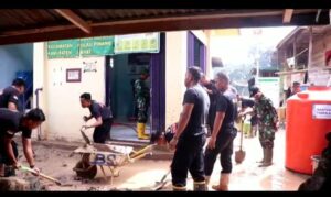 Pasca Banjir Bandang di Kabupaten Lahat,  BPBD, TNI, Polri dan Warga Bersama Bersih Bersih