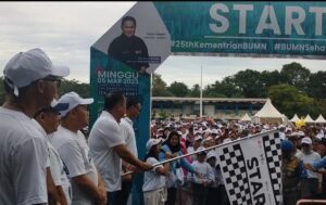 Ribuan Masyarakat Kabupaten Lahat Jalan Sehat Bersama BUMN