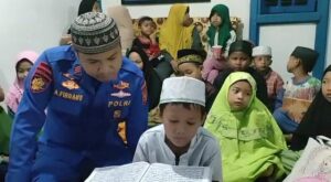 Program Air Binjar Polairud Polda Sumsel Membentuk Karakter Keagamaan Anak Pesisir