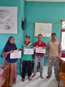 Penyaluran BLT Dana Desa di Desa Sidorejo Kecamatan Muara Padang.