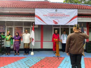 Berbalut Busana Adat, Bapas Lahat Gelar Upacara Peringatan Hari Lahir Pancasila