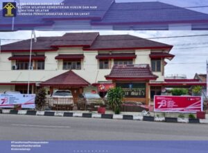 Peringatan “HDKD’ Ke-78, Lapas Kelas IIA Lahat Pasang Banner dan Umbul – Umbul