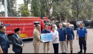 BPI Serahkan Bantuan 1 Unit Mobil Pemadam ke Pemkab Lahat