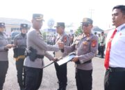 Kapolres Lahat Berikan Penghargaan Kepada 16 Personelnya