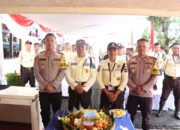 Kapolres Lahat Berikan Penghargaan Kepada Satpam Teladan