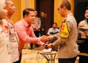 Buka Rakor Bidang Keuangan, Kapolda Sumsel Irjen Rachmad Wibowo Berikan Penghargaan Satker Berprestasi