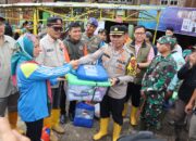 Kapolres Lahat Bersama Forkompimda Tinjau Dan Berikan Bantuan Korban Banjir