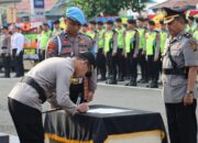 Kapolres Lahat Pimpin Apel Kenaikan Pangkat dan Sertijab Kabag Ren