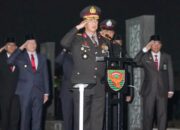 Kapolda Sumsel Memimpin Apel Kehormatan dan Renungan Suci Peringatan HUT RI  Ke 79