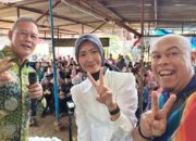 Hadiri Pernikahan di Desa Kota Raya Lembak, Widia: Kalau Rindu Sama Kak Wari, Coblos Nomor 2