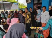 Percepatan Pengentasan Kemiskinan,   Deputi Bidang Koordinasi Peningkatan Kesejahteraan Sosial Didampingi PJ Bupati Lahat Monitoring Penyaluran Bansos