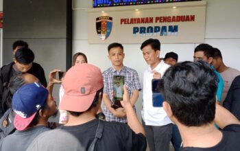 Penggerebekan Terhadap Warga Desa Menggulak Melanggar SOP
