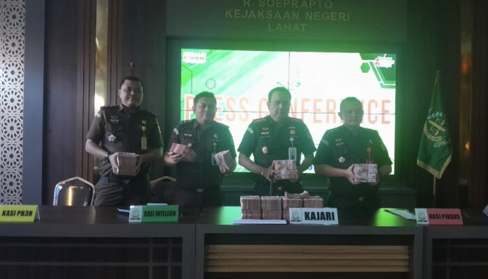 Kejari Lahat Eksekusi Uang Pengganti Kerugian Keuangan Negara Perkara Tipikor Peta Desa Tahun 2023